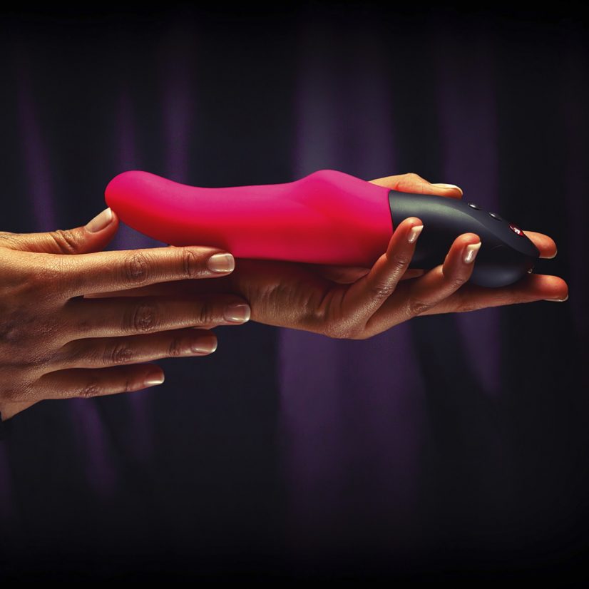 Vibrator That Thrusts