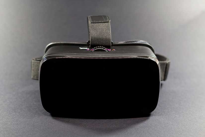 VR headset