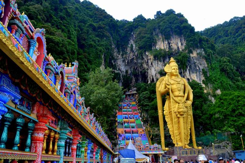 Hookup on The Batu Batu Cave Tour Malaysia