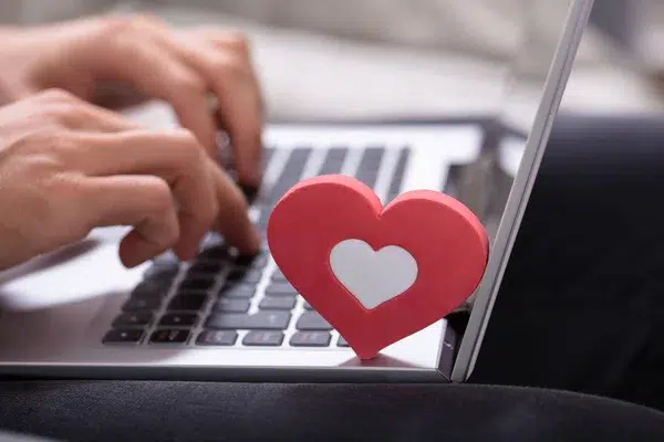 Online Dating Launched A New Era Of Connectivity